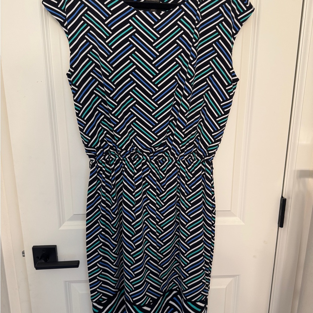 Worthington Black and White Sheath Dress Cap Sleeve